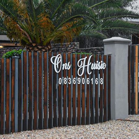 Ons Huisie - No Loadshedding Beaufort West Exterior foto